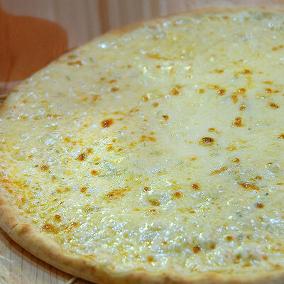 Пицца Кватроформаджи в Bellagio по цене 1200 ₽