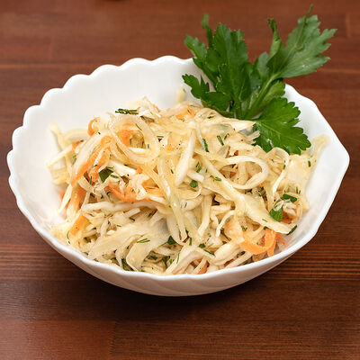 Салат с капустой в Шашлычкофф по цене 175