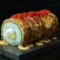 Темпура ролл с кальмаром и японским карри в Rick'n'Roll