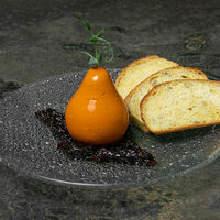 Паштет из утки с луковым мармеладом в Sigma