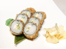 Жареный ролл колорадо в WokPho по цене 320 ₽