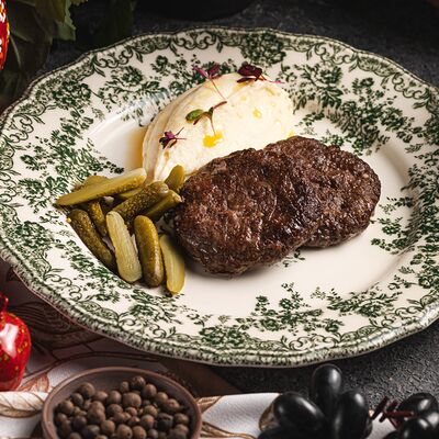 Котлеты из телятины в Алазани по цене 3750 ₸