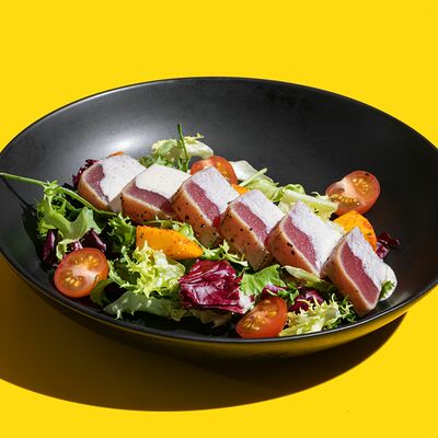 Салат с тунцом и ореховым соусом в Сушки на макушке по цене 395