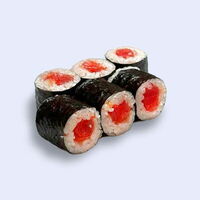 Маки с тунцом в Khaki Sushi