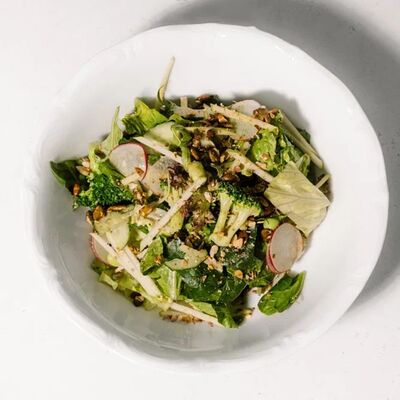 Зеленый салатв Эклерная по цене 600 ₽