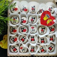 Подарочный набор №25 из макарун для влюбленныхв Пекарня 365