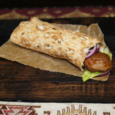 Ролл с люля-кебаб из телятины в FastШашлык и Хинкали по цене 260 ₽