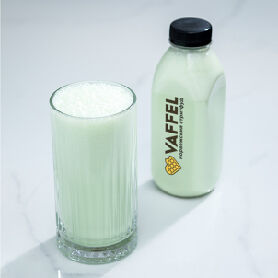 Молочный коктейль фисташковый в Vaffel Норвежские вафли, завтраки, кофе по цене 440 ₽