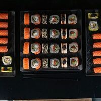 Сет Король роллов в МорЯки Sushi Seafood