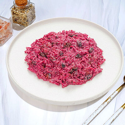 Салат свекольный с черносливом в Магбургер & Братья Караваевы по цене 230