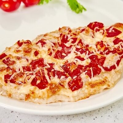 Куриное филе с помидорами в BAZAR по цене 169 ₽