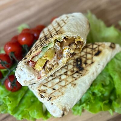 Шаурма с картофелем фри в Brend-doner по цене 250 ₽