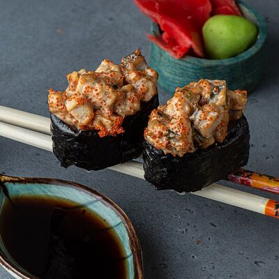 Спайси угорь 2шт в Изи Паб по цене 495 ₽