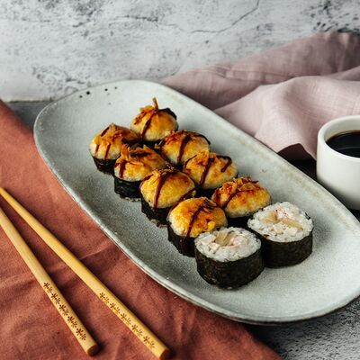 Запеченный с курицей в Суши-Маркет по цене 455 ₽