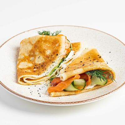 Блины с форелью и сливочным сыром в Kitchen по цене 620