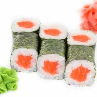 Ролл с копчёным лососем в King Pizza & Sushi
