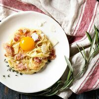 Паста Карбонара в Бухта