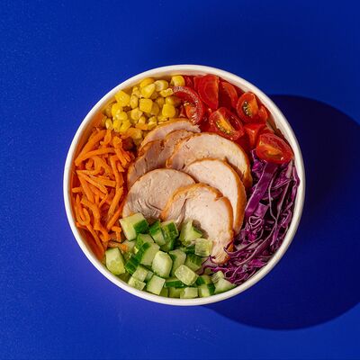 Поке с индейкойв Yeti по цене 600 ₽