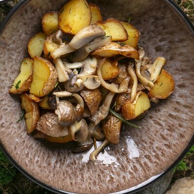 Картофель по-домашнему с грибами в Павлин 2.0 по цене 350 ₽