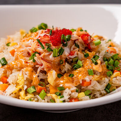 Жареный рис с крабом в Soluxe Club по цене 1450 ₽