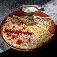 Кутаб с мясом в Дюшес