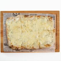 Римская пицца четыре сыра 30 на 20 см в White Fox Cafe