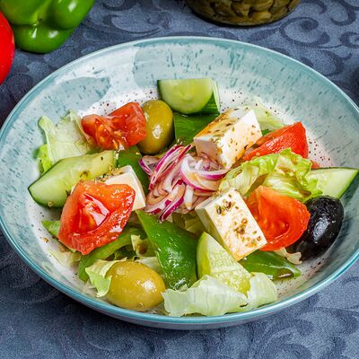 Салат греческий в Космос по цене 490 ₽