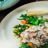 Салат с сёмгой и морепродуктами в Миндаль по цене 1006