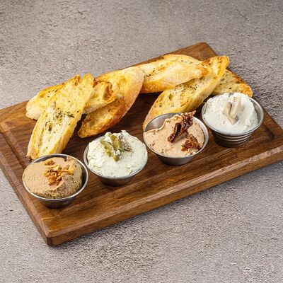 Топовые намазкив Бар с едой Пороселло по цене 820 ₽