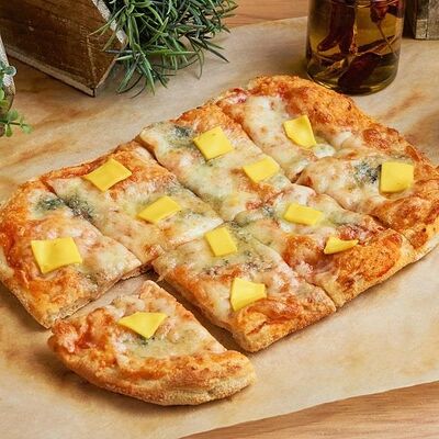 Римская пицца Квадро формаджи (4 сыра) в Блеск по цене 1195 ₽