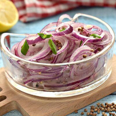 Лук маринованный в Тим Шашлык & Бургер по цене 90 ₽