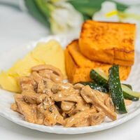 Куриное фрикасе с картофельным пюре в Та самая на Хмельницкого