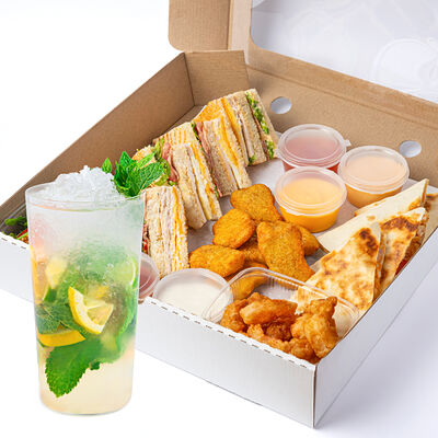 Встреча с друзьями с лимонадом в Udcкафе Upside Down Cake по цене 3220 ₽