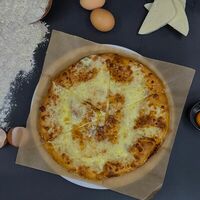 Хачапури с тройным сыромв ЛаВеранда