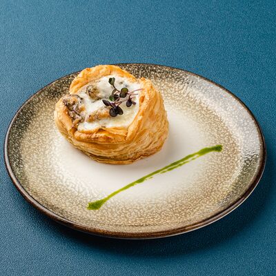 Валован с грибами в Мираж по цене 410 ₽