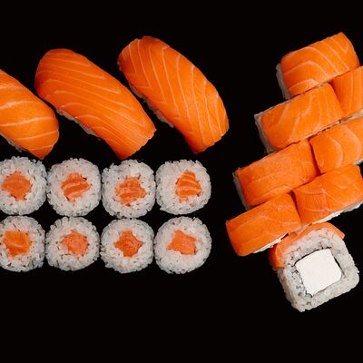 Сет Много лосося в Set-Box по цене 1489 ₽