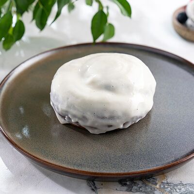 Улитка с корицей и сырной помадкой в Мясо & Рыба по цене 170 ₽