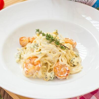 Спагетти Блю чиз с креветками в Луиджи & Тосё по цене 369