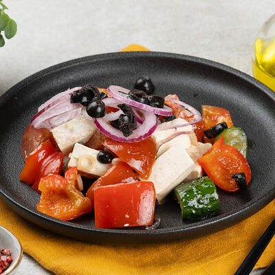 Салат Греческий в Вкусные истории по цене 247 ₽