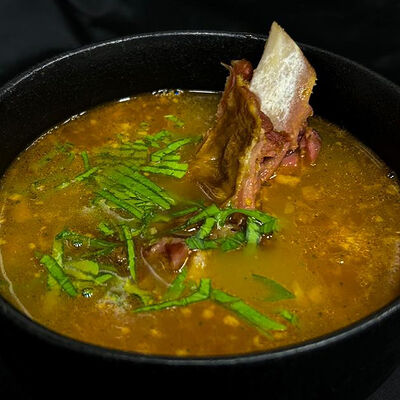 Суп Гороховый с копченостями в Ostroff по цене 160 ₽