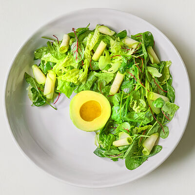 Большой зелёный салат с авокадо в Бибирево по цене 1050 ₽