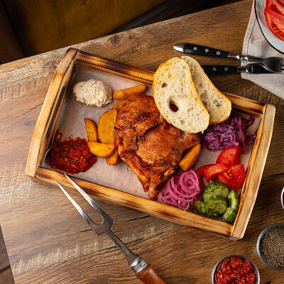 Сербская плескавица с цыпленком в Vse Doma по цене 660 ₽