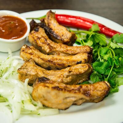 Ребрышки свиные в Мангал и мясо по цене 546 ₽