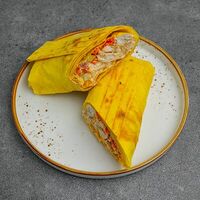 Шаурма в сырном лаваше с курицей в Гурман