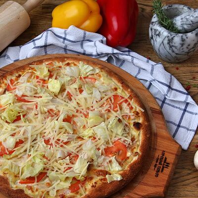 Цезарь в Андеграунд Pizza & Sushi по цене 529 ₽