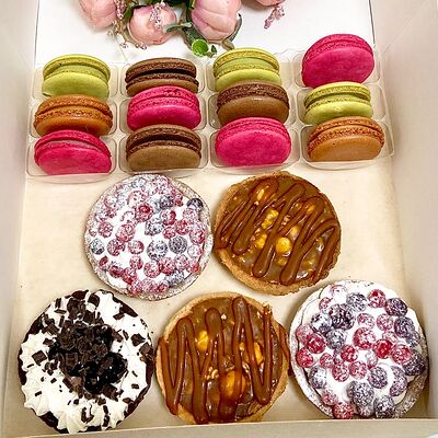 Подарочный набор Поздравляю и открытка в Чарли Чаплин по цене 2990 ₽