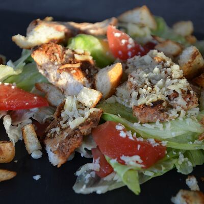 Салат Цезарь в Jp по цене 324 ₽