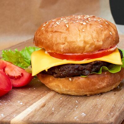 Бургер Gimza Grill c котлетой из говядины в Gimza по цене 230 ₽