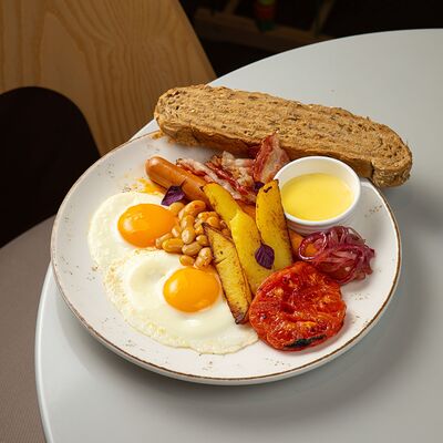 Большой мясной завтрак в Forest по цене 950 ₽