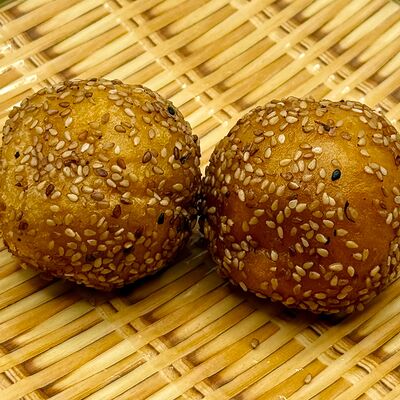 Кунжутные шарикив Viet House по цене 280 ₽